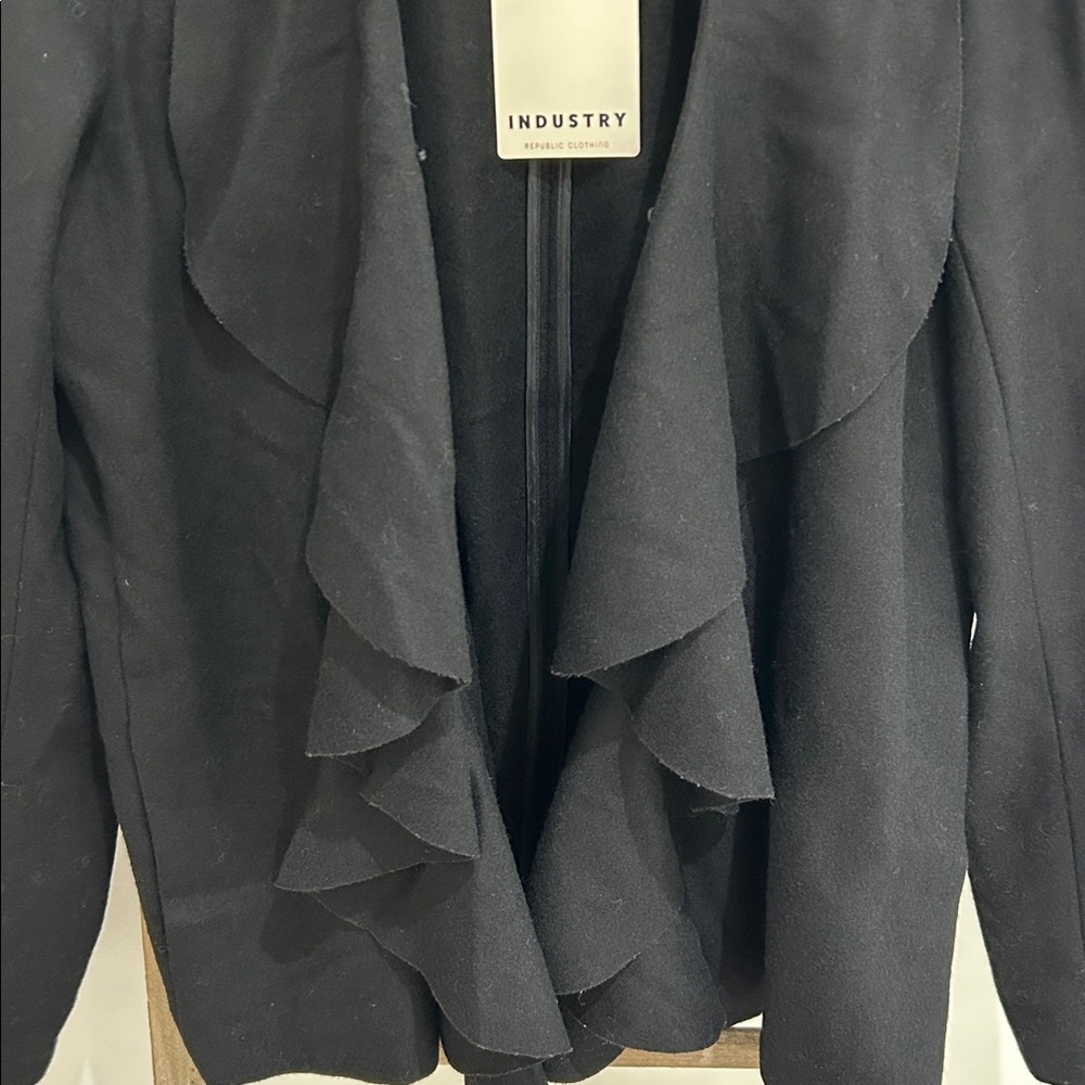 Industry Women's Black Ruffle Blazer Open Front One Hook Closure Pockets Size 10 - Picture 4 of 7